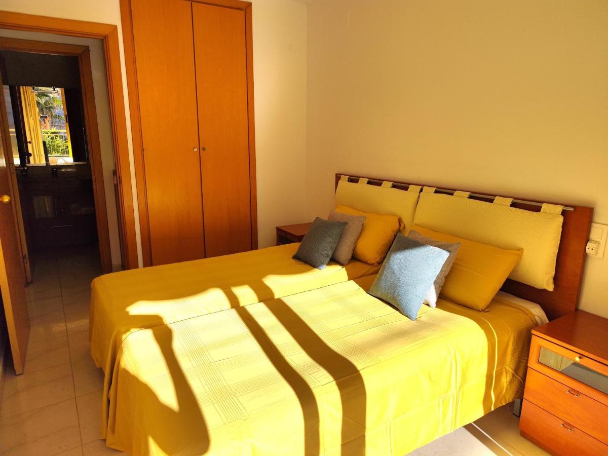 Luminoso Apartamento En Salou Con Terraza Y Parque Infantil Ideal Familias Exterior foto