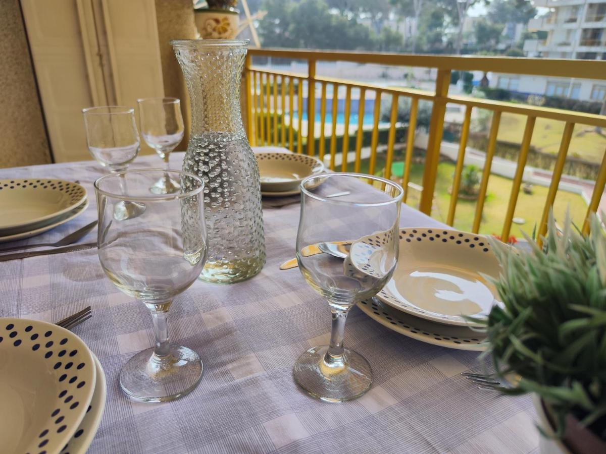 Luminoso Apartamento En Salou Con Terraza Y Parque Infantil Ideal Familias Exterior foto