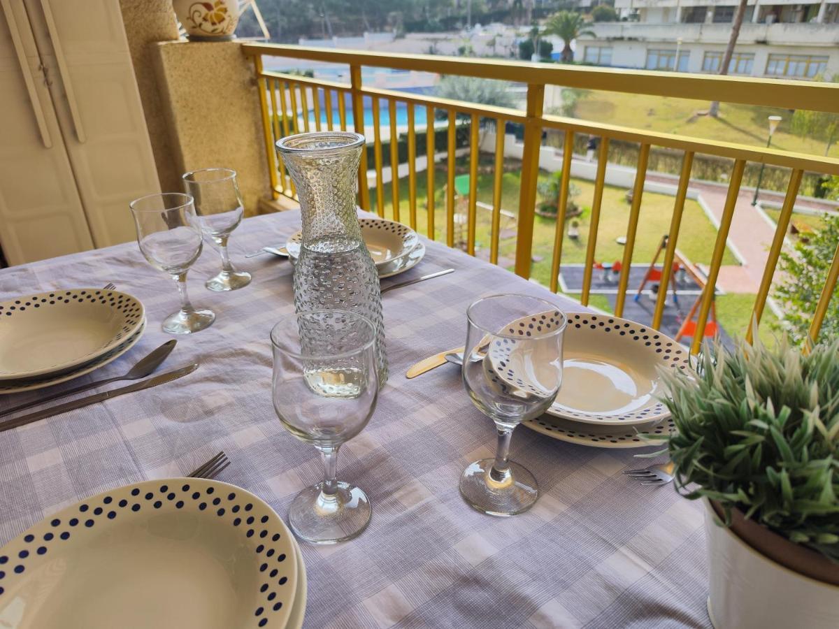 Luminoso Apartamento En Salou Con Terraza Y Parque Infantil Ideal Familias Exterior foto