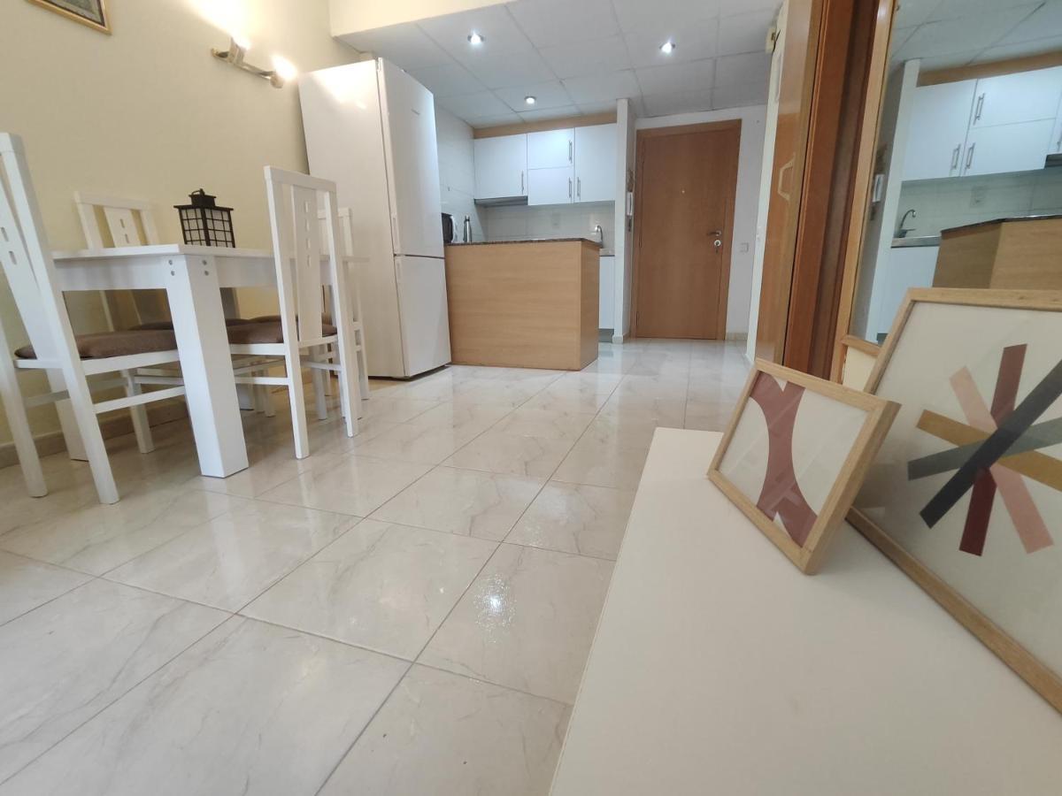 Luminoso Apartamento En Salou Con Terraza Y Parque Infantil Ideal Familias Exterior foto