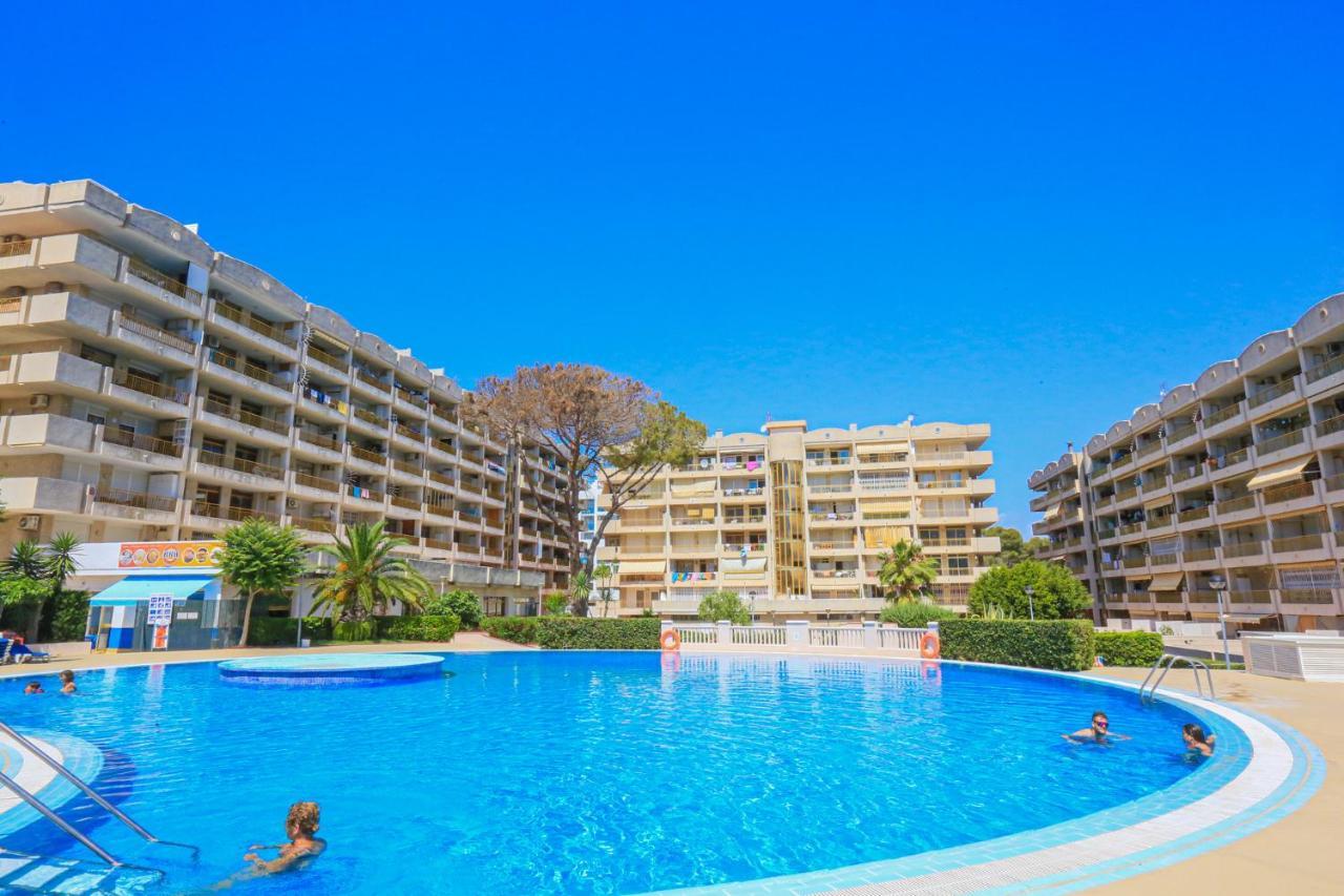 Luminoso Apartamento En Salou Con Terraza Y Parque Infantil Ideal Familias Exterior foto