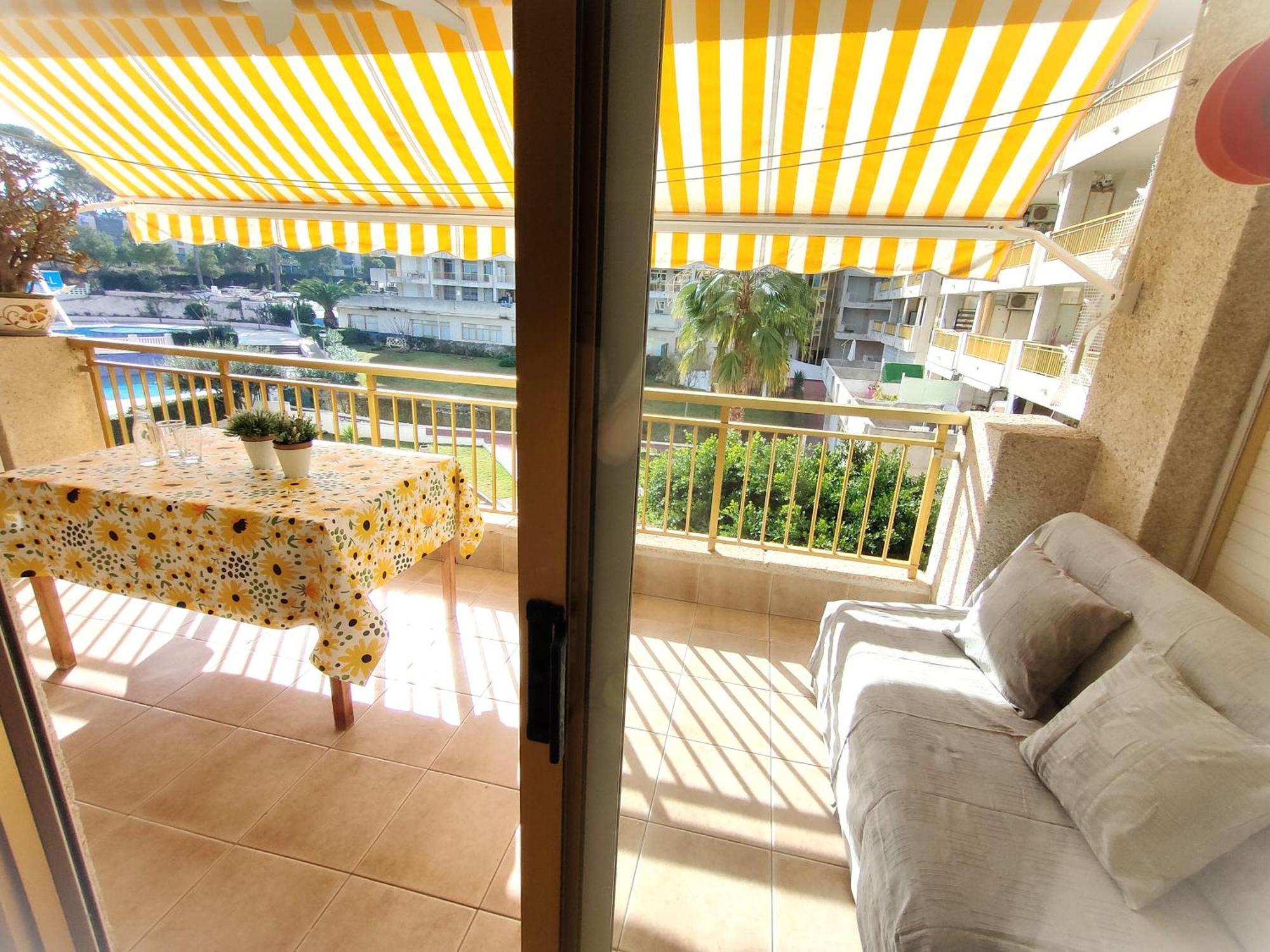 Luminoso Apartamento En Salou Con Terraza Y Parque Infantil Ideal Familias Exterior foto